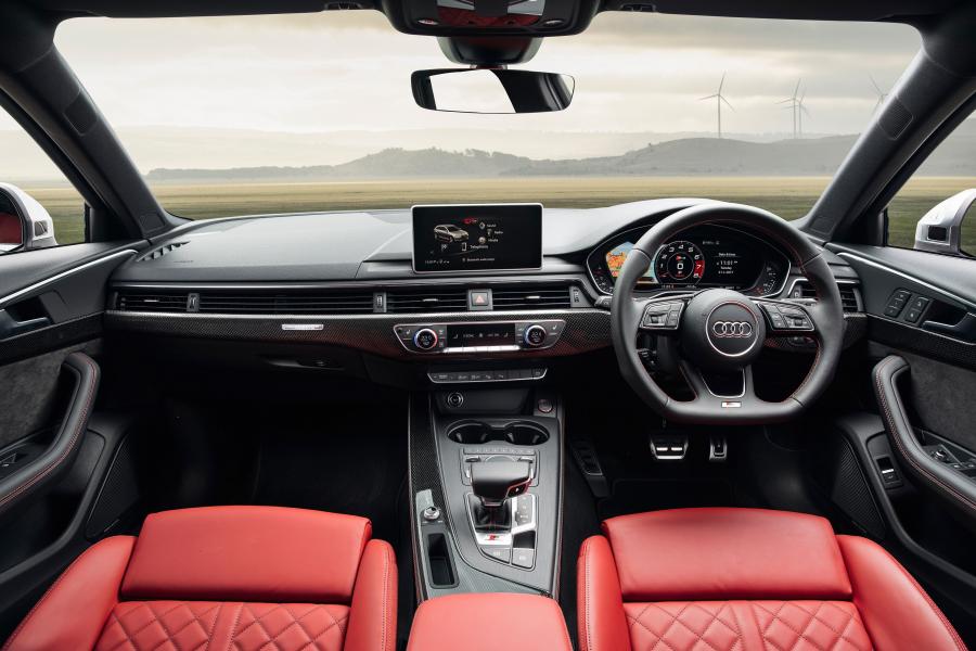 Торпедо Audi S4 Avant (B9) 2017 года  (AU) (фото 13 из 41)
